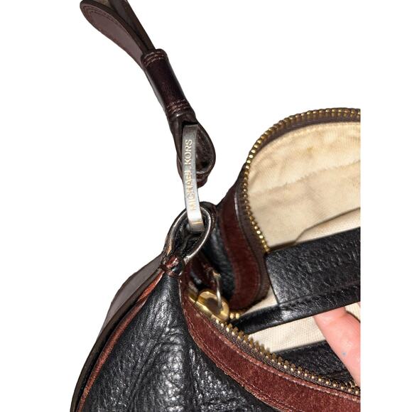 Classic Michael Kors Black & Tan‎ Leather Handbag - 12x3.5x10 - Picture 7 of 11